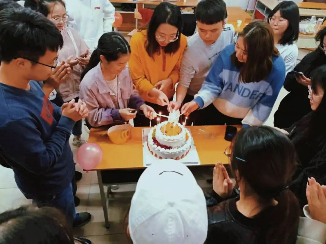 纳新聚会